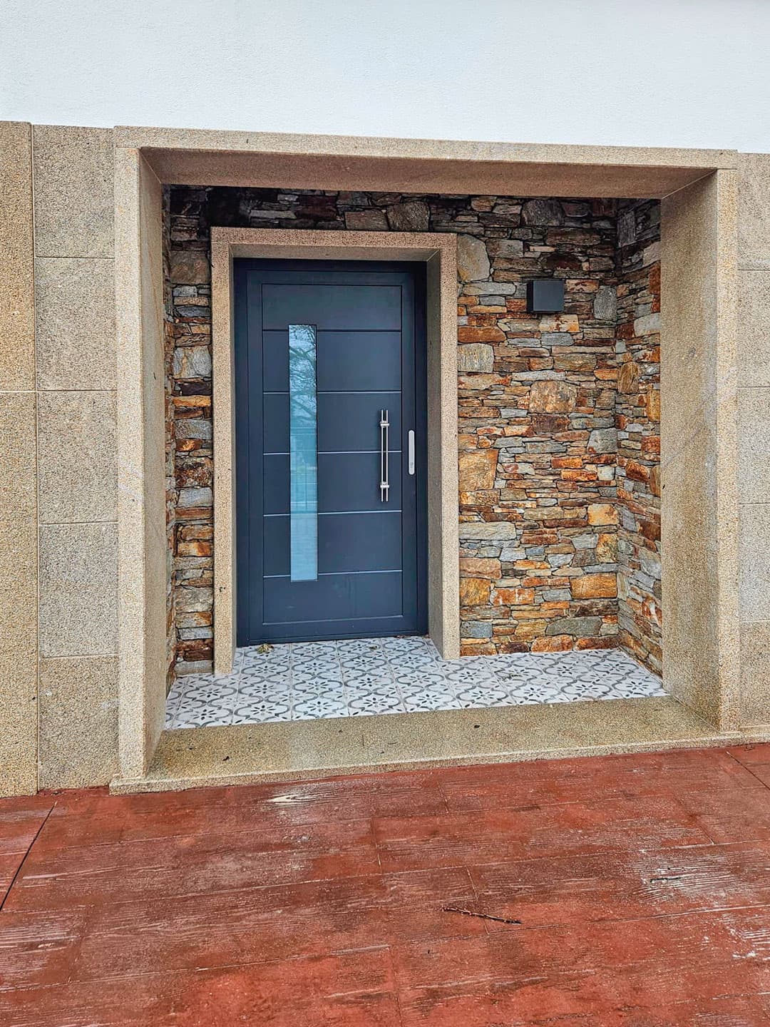 Puertas de entrada de PVC y aluminio en O Carballiño